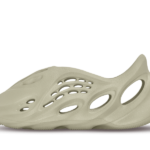 Yeezy Foam RNNR 'Stone Salt'